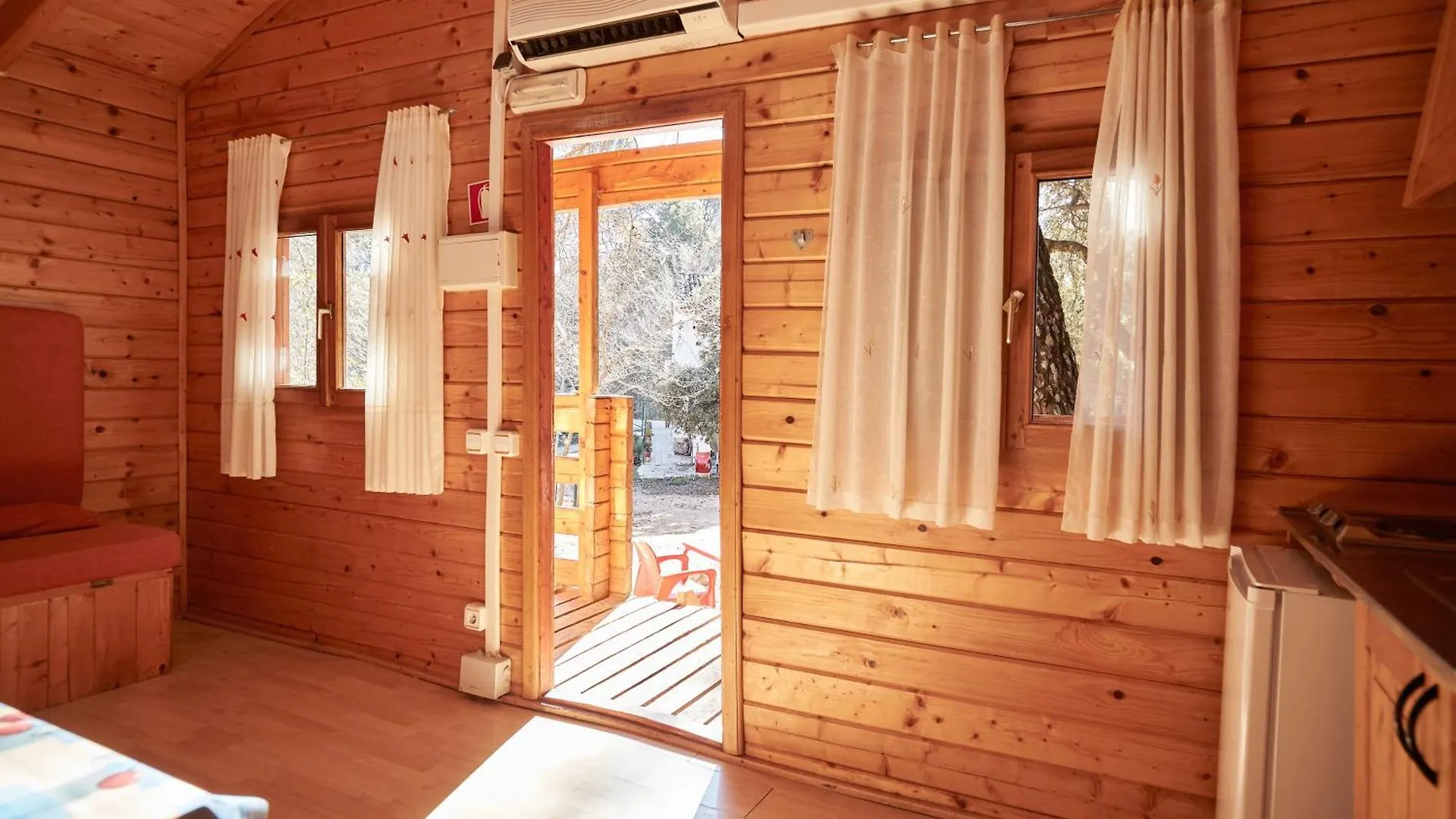 Camping Montillana Con Bungalows Hornos 0*,  Spain